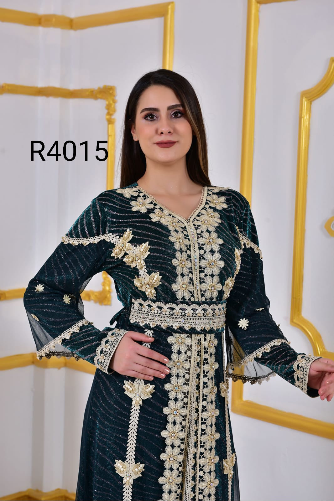 قفطان ناعم R4015