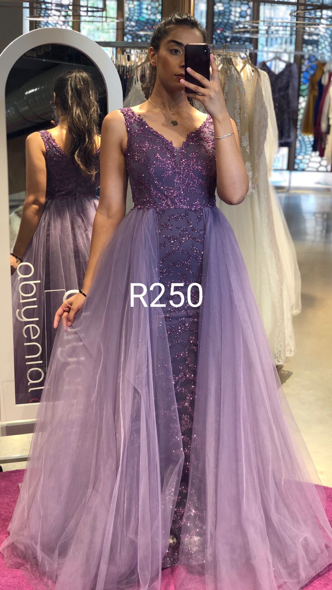 فستان سهرة ستريت مع ذيل نفاش بدون فتحات جانبية R0250