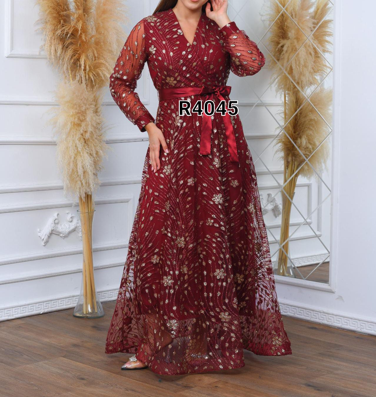 فستان مع لمعة للمقاسات الكبيرة R4045