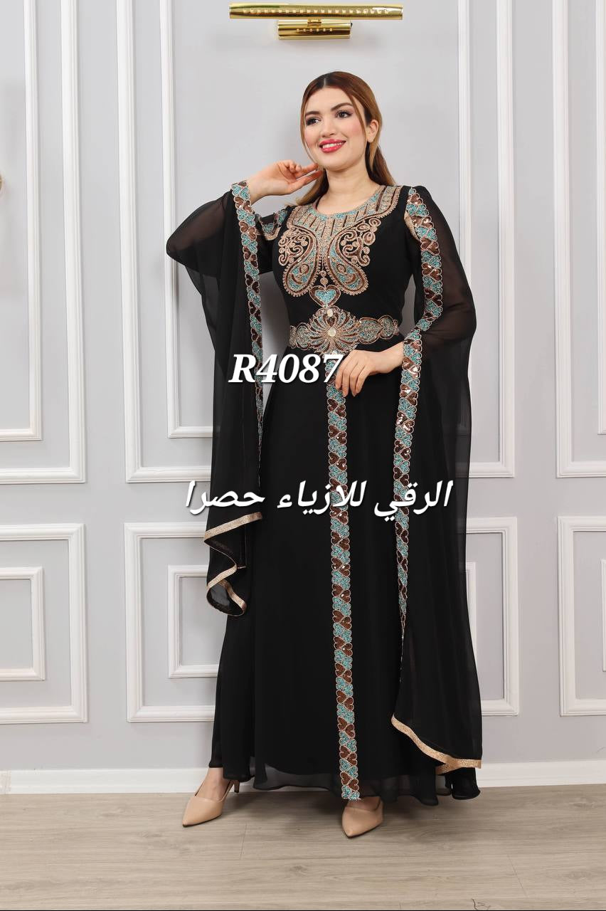 قفطان مع حزام R4087