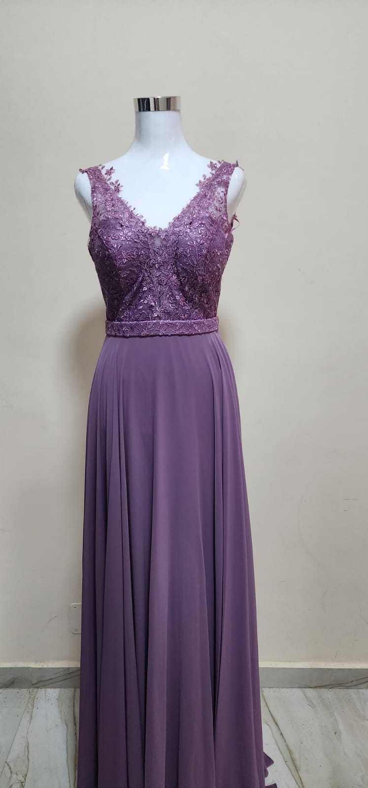 فستان حفر شيفون طبقات ثقيل R0263