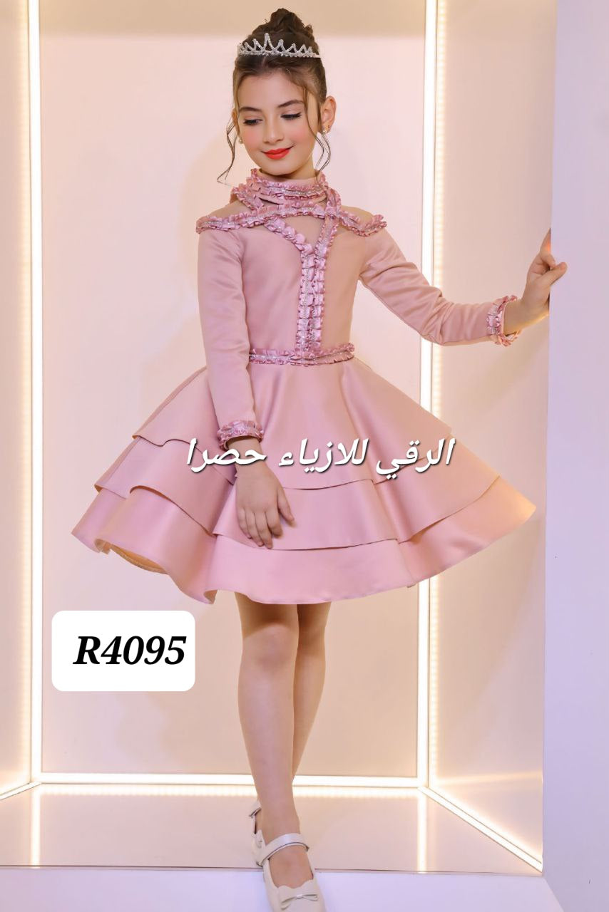 فستان بناتي ستان مع تاج ثقيل R4095
