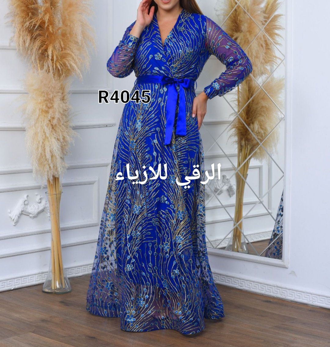 فستان مع لمعة للمقاسات الكبيرة R4045